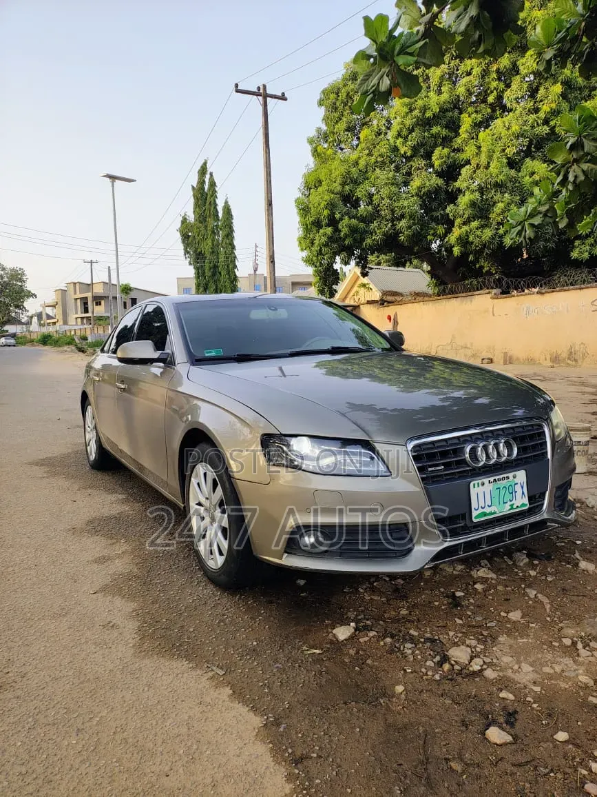 Audi A4 2011 Gold
