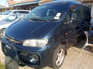 Hyundai H-100 2000 Blue