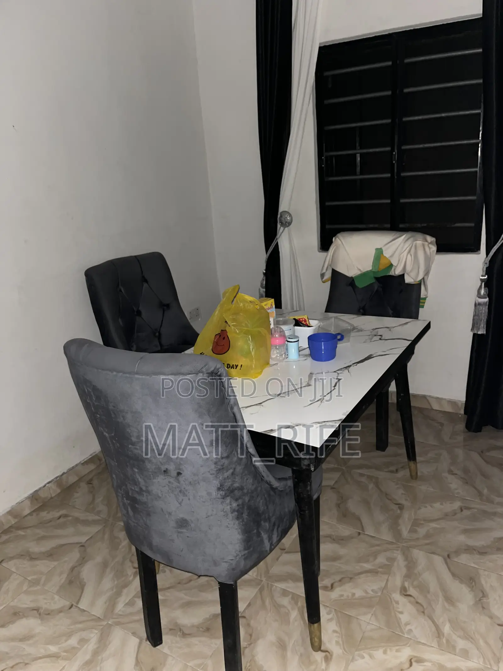 Dinning Table