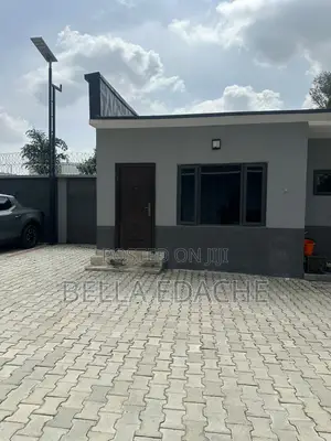 Shop/Office Space for Sale