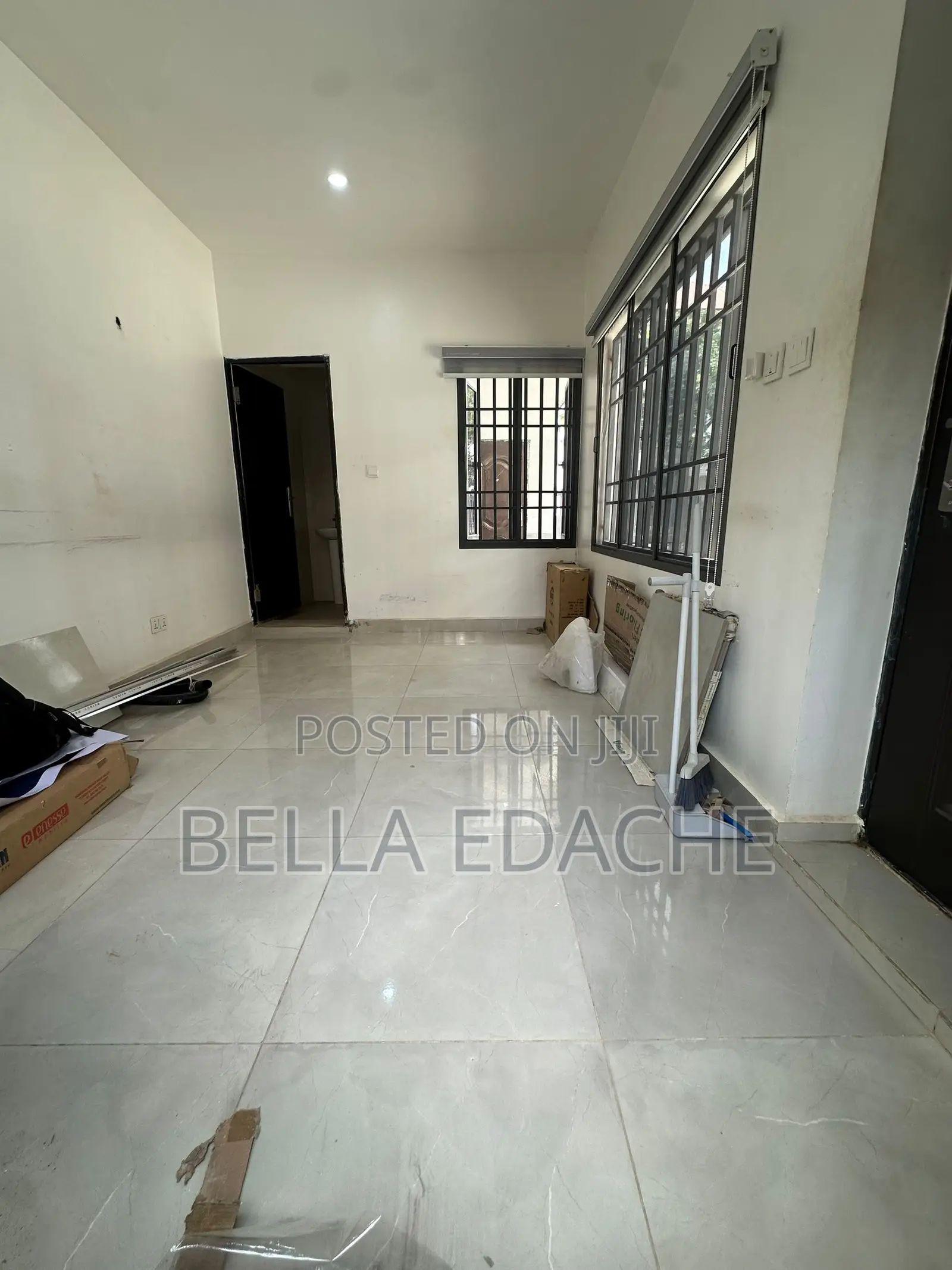 Shop/Office Space for Sale