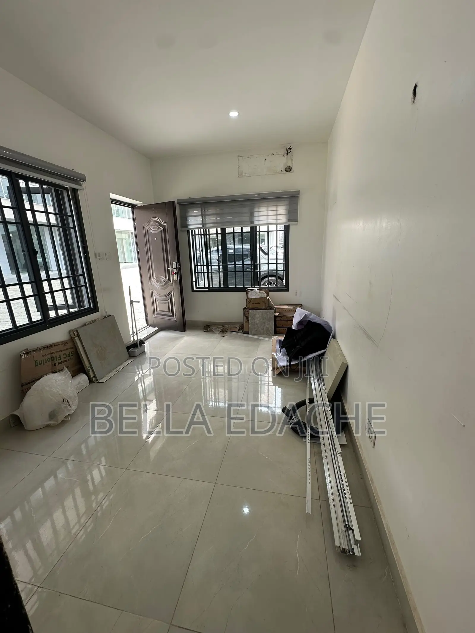 Shop/Office Space for Sale