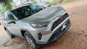 Toyota RAV4 2020 Silver