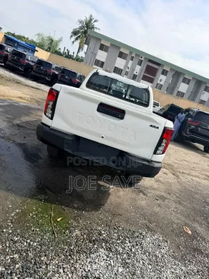 New Toyota Hilux 2026 White