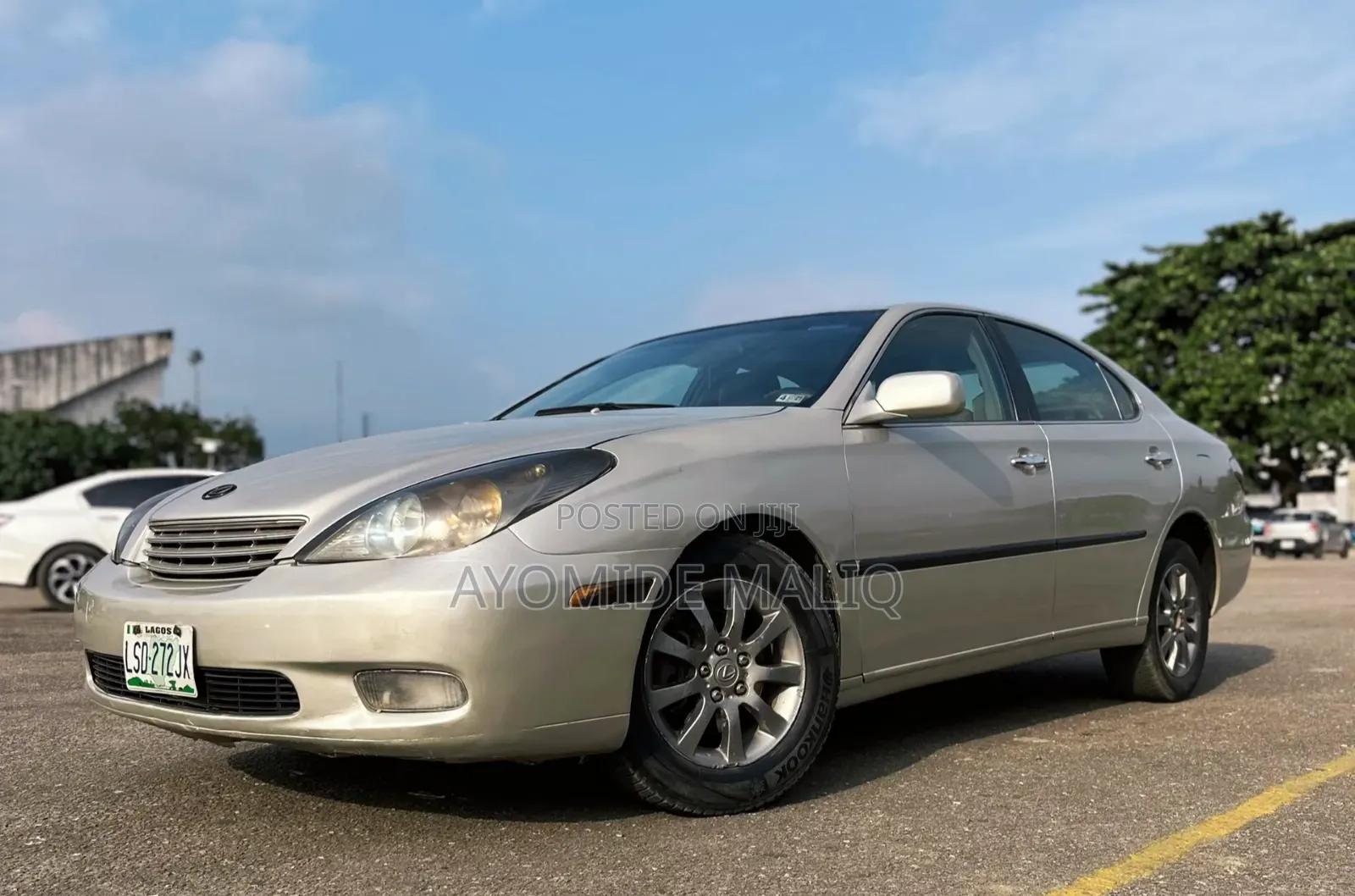 Lexus ES 2022 Silver
