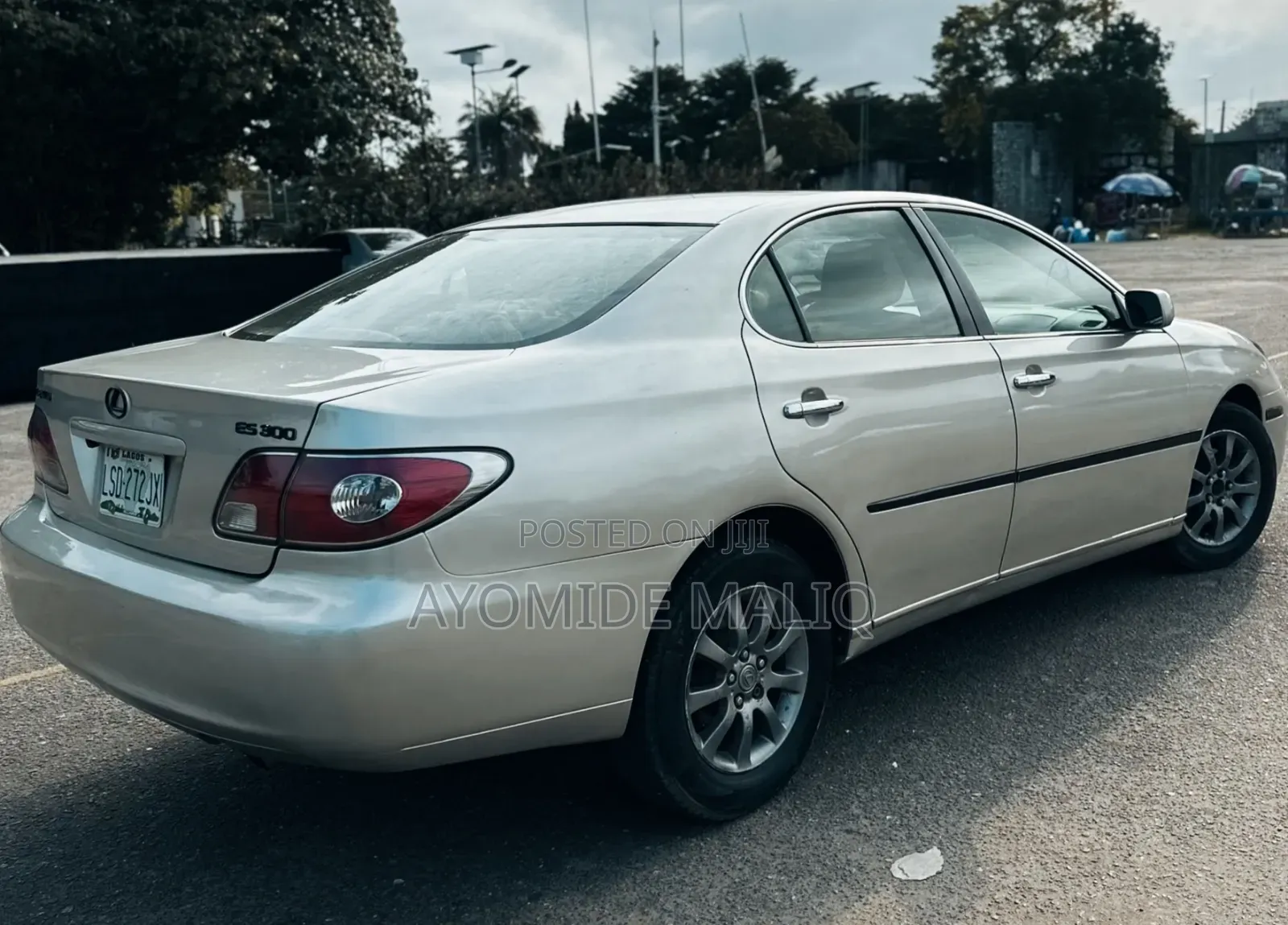 Lexus ES 2022 Silver