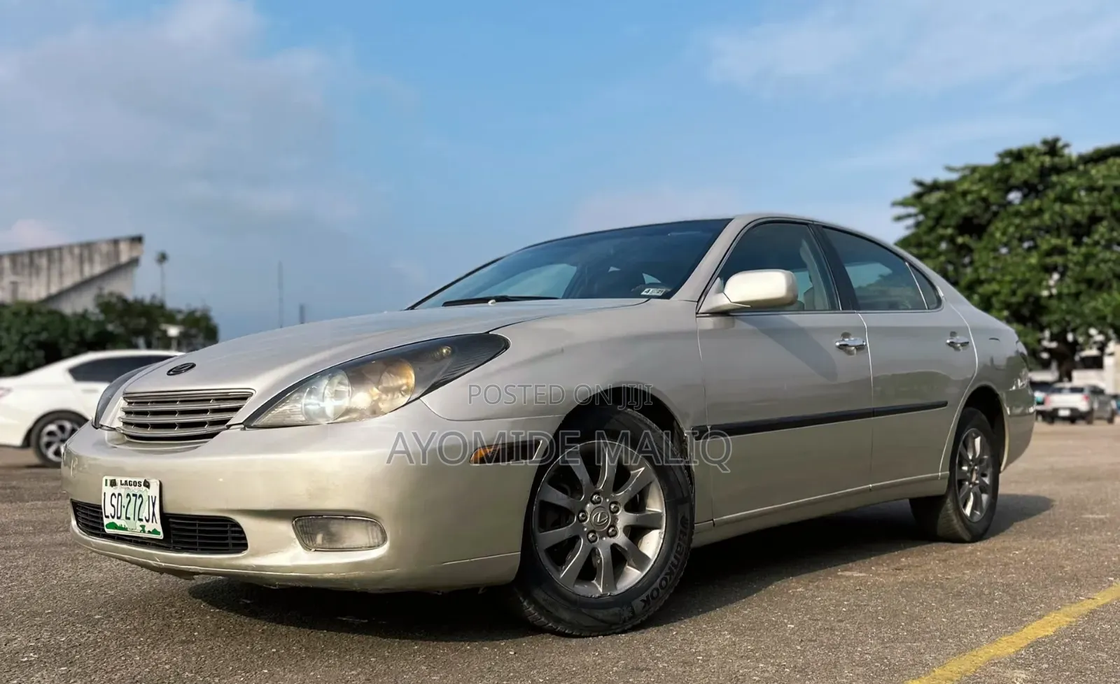 Lexus ES 2022 Silver