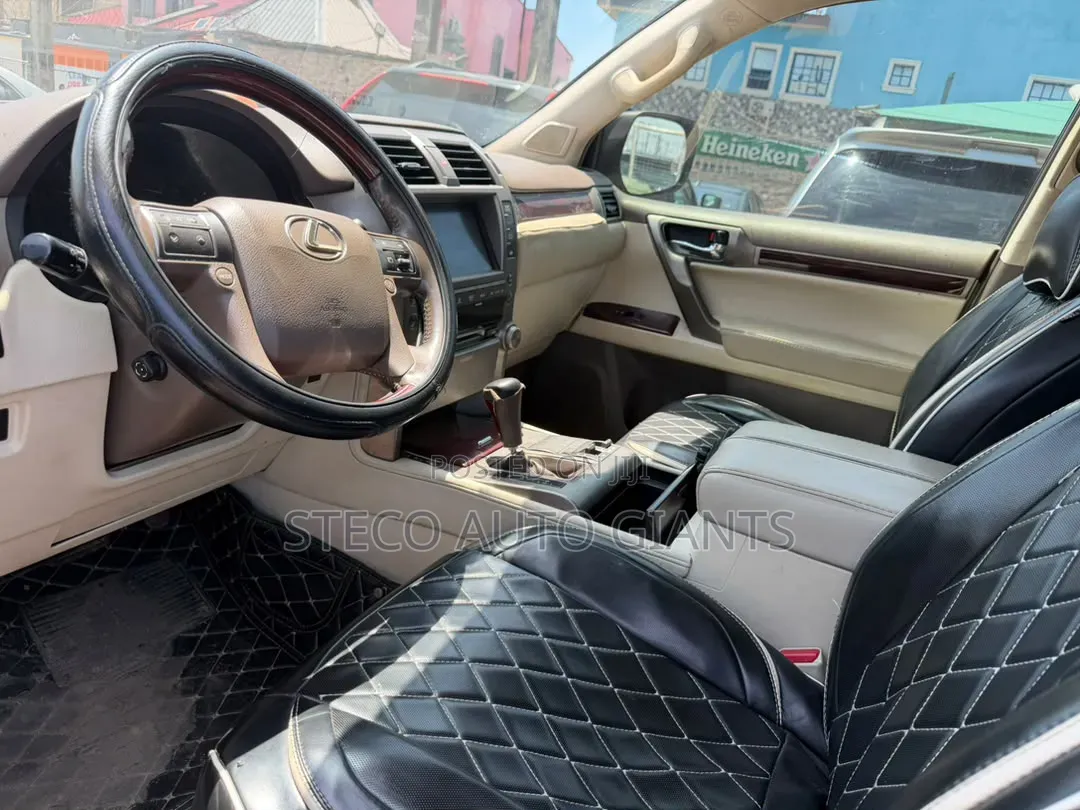 Lexus GX 2011 Black