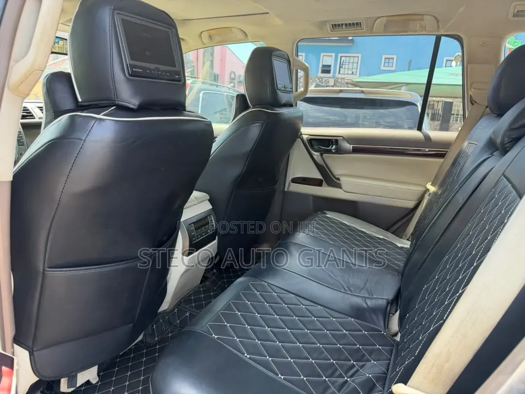 Lexus GX 2011 Black