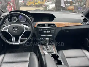 Mercedes-Benz C300 2013 Black