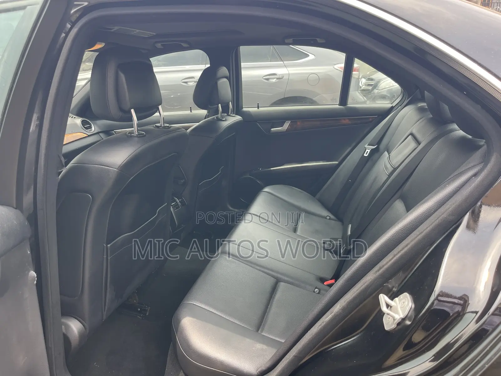 Mercedes-Benz C300 2013 Black