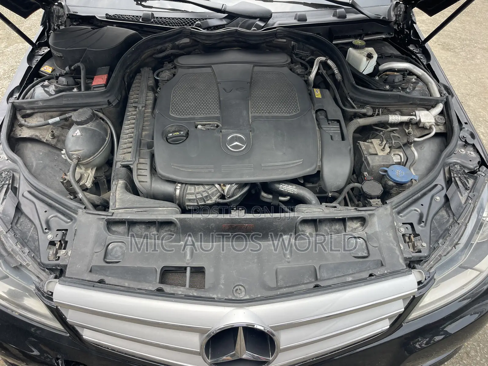 Mercedes-Benz C300 2013 Black