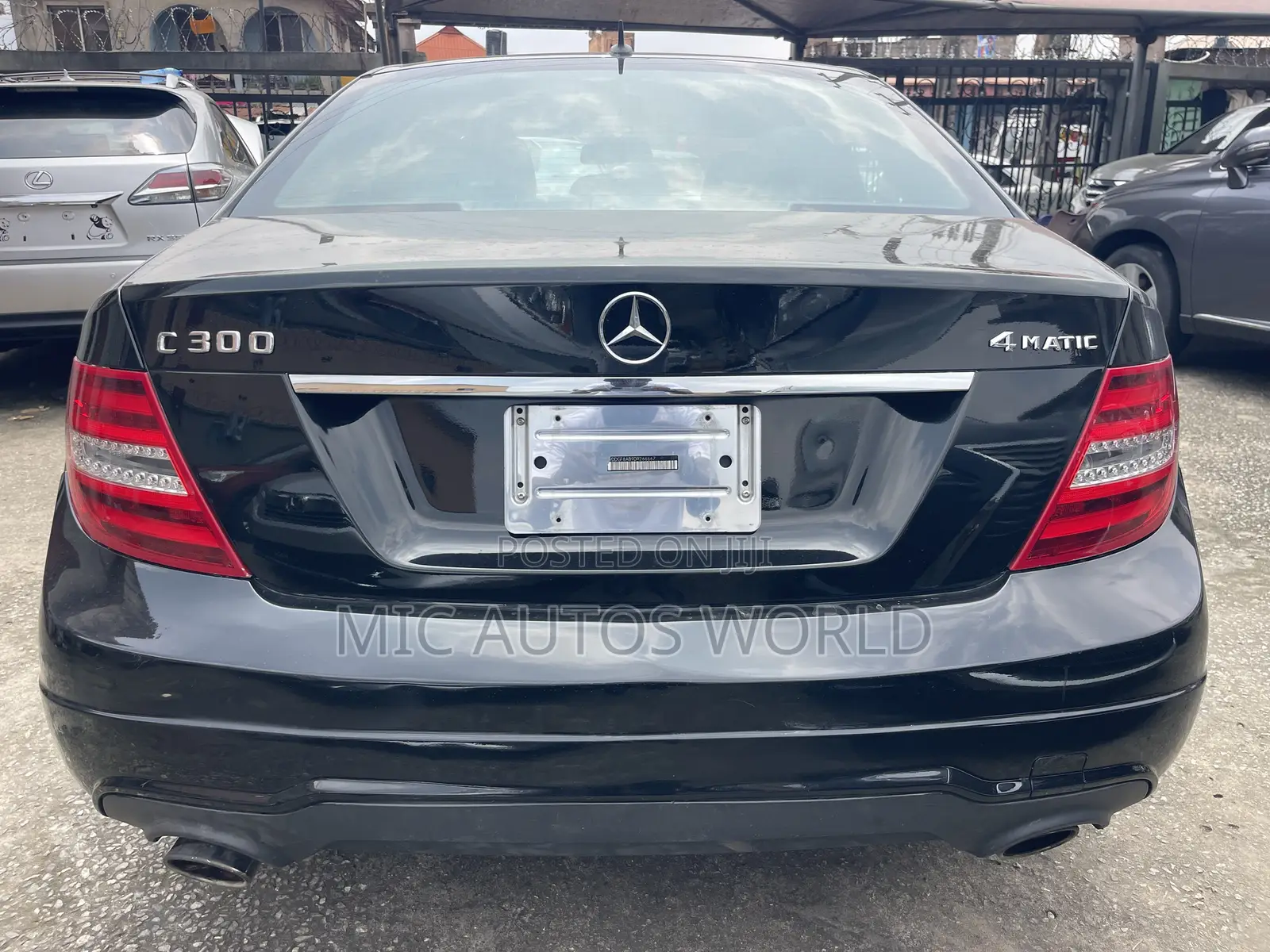 Mercedes-Benz C300 2013 Black