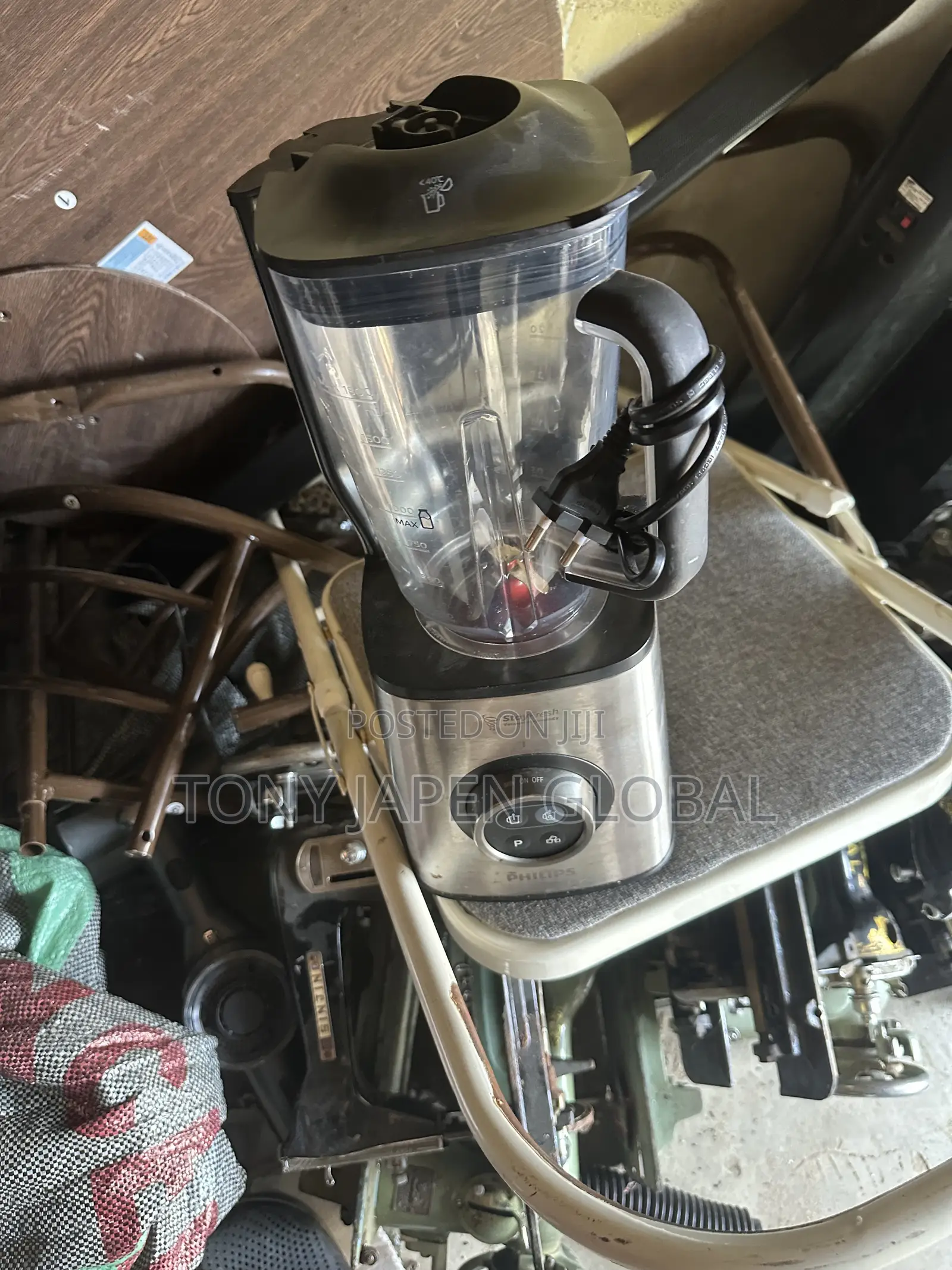 Foreign Used 1,400w Blender