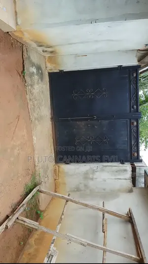 6bdrm Apartment in Not In Estate, Age Mowo for sale