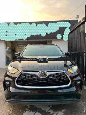 Toyota Highlander XLE 2022 Black
