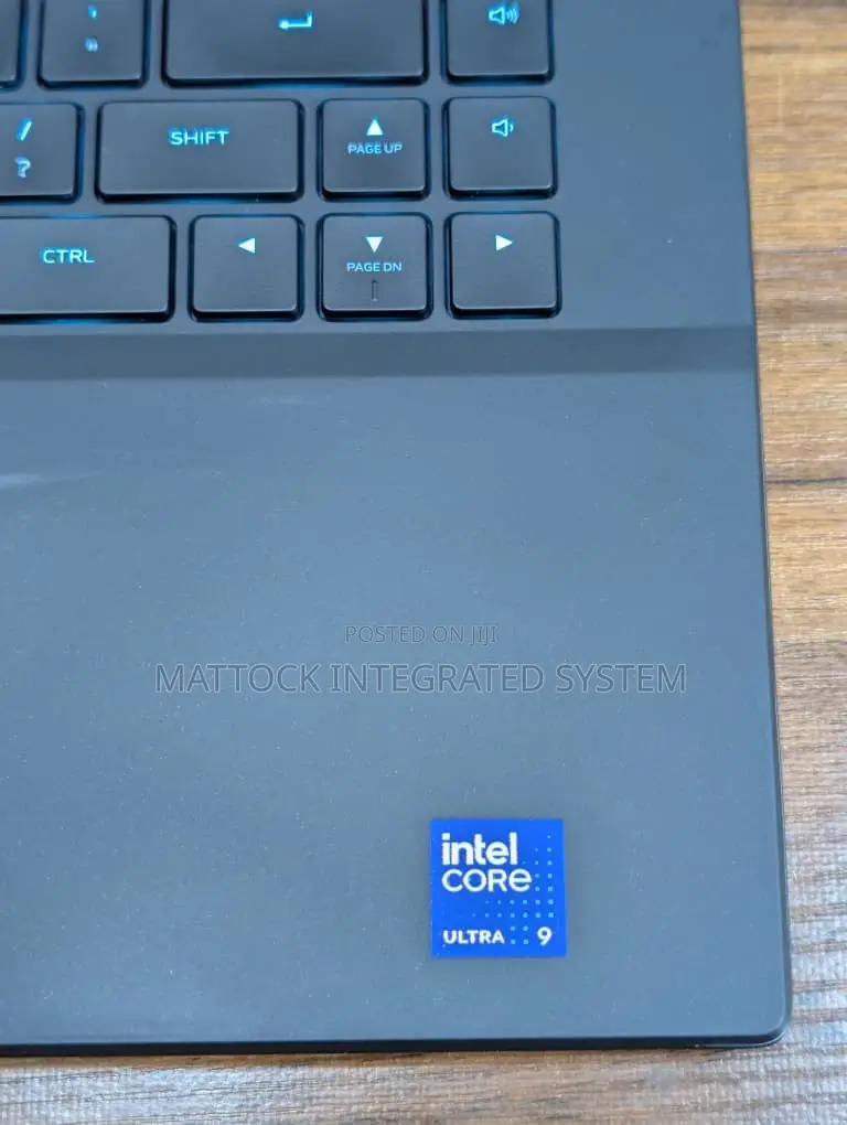 Laptop Dell 32GB Intel Core Ultra 9 SSD 2T