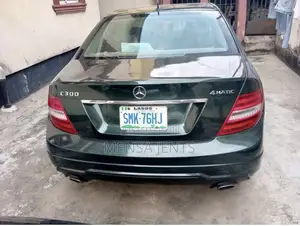 Mercedes-Benz C300 Luxury 4Matic Sedan AWD (3.0L 6cyl 7A) 2010 Green