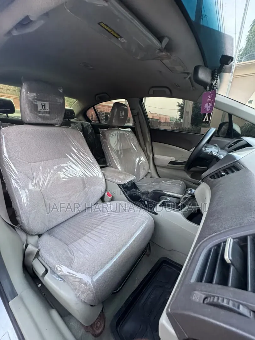 Honda Civic 2012 Silver