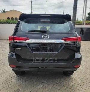 New Toyota Fortuner 2025 Black
