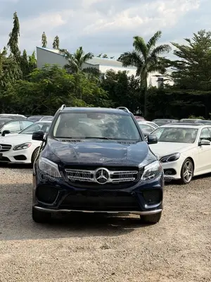 Mercedes-Benz GLE-Class 2016 Blue