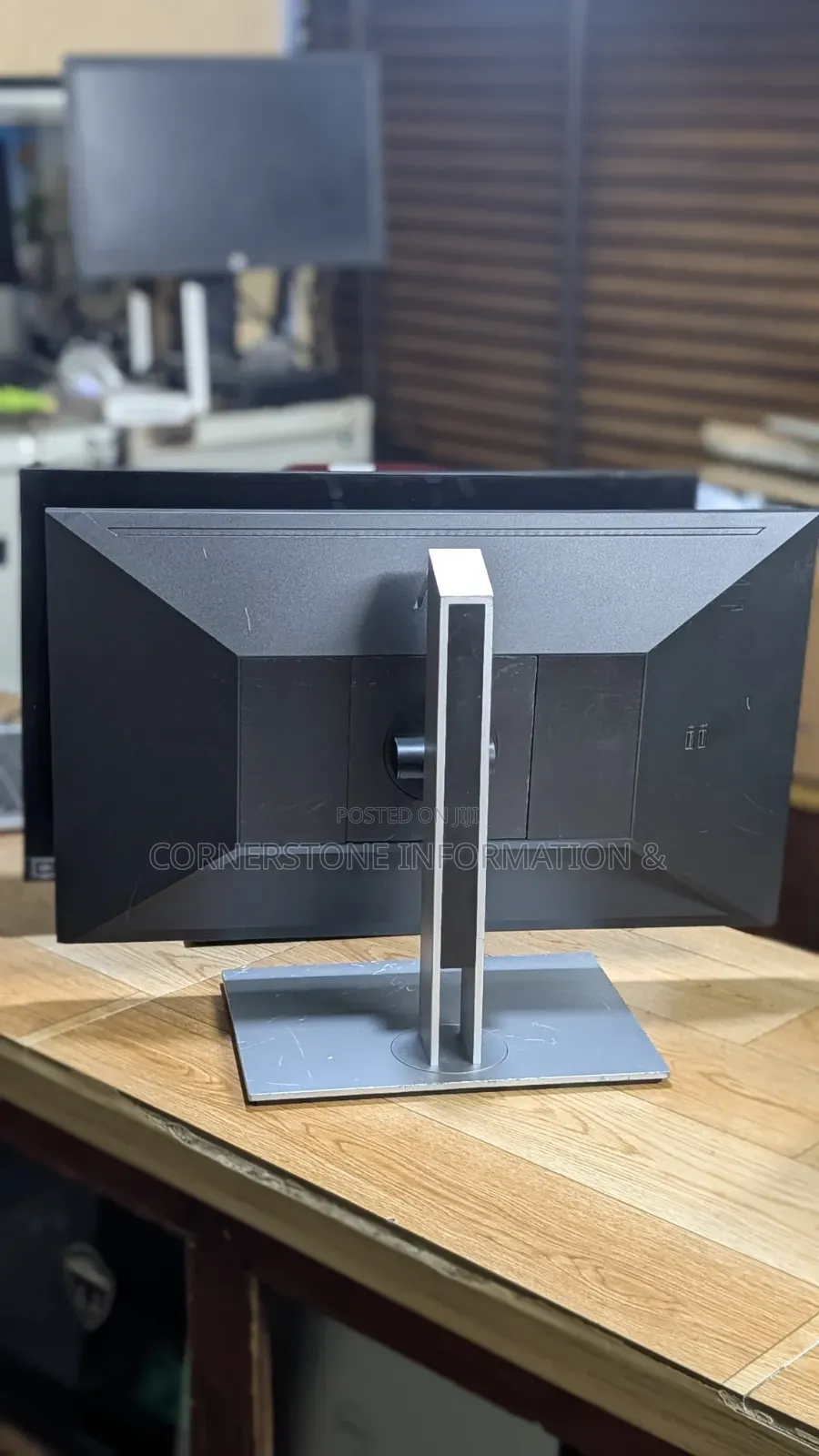 HP E24 23.8" 16:9 IPS Monitor