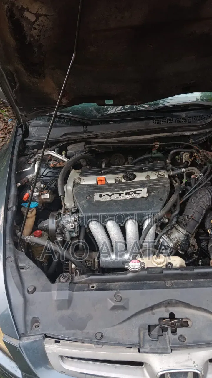 Honda Accord 2005 Gray