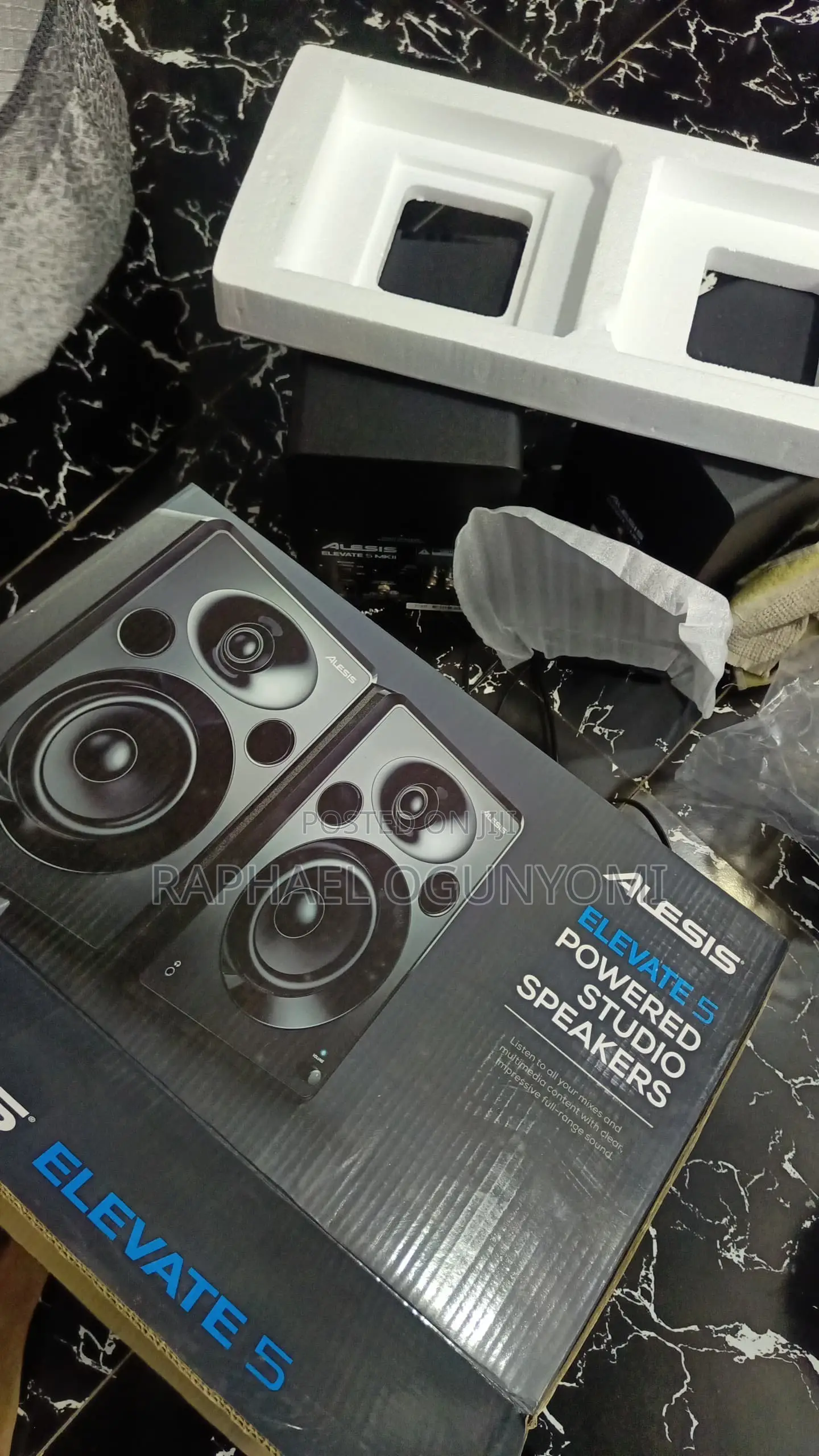 Alesis Elevate 5 Studio Monitors