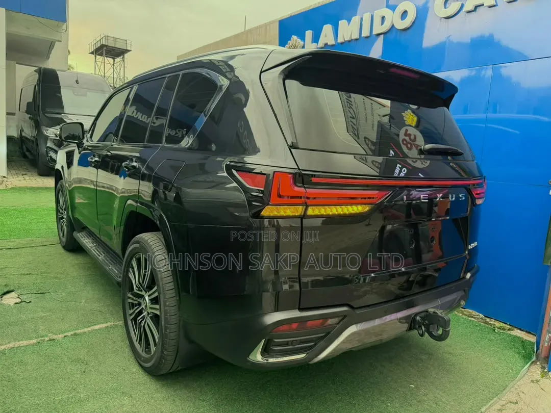 Lexus LX 2027 Black