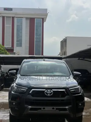 New Toyota Hilux Black Edition 2026 Black