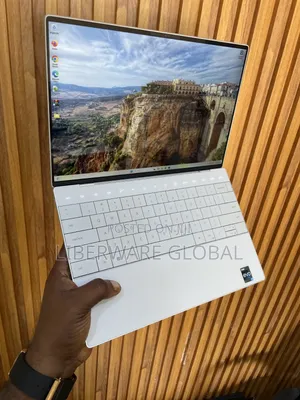 Laptop Dell XPS 13 Plus 9320 16GB Intel Core i7 SSD 1T