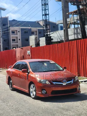 Toyota Corolla S 5-Speed 2013 Orange