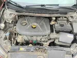 Hyundai Elantra 2013