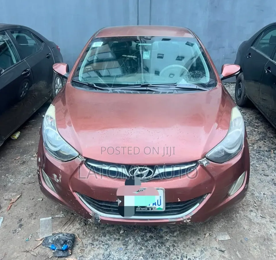 Hyundai Elantra 2013