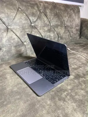 Laptop Apple MacBook Pro 2019 8GB Intel Core i5 SSD 500GB
