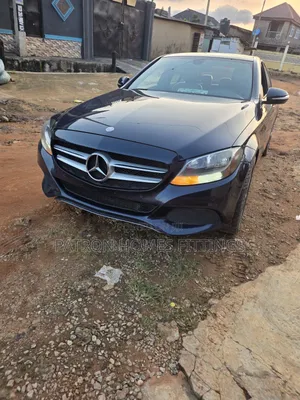 Mercedes-Benz C300 2015 Blue