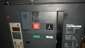1600A 4p Schneider ACB