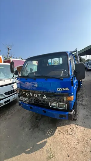 Toyota Dyna 200