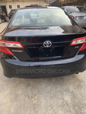 Toyota Camry LE V6 4dr Sedan (3.5L 6cyl 6AM) 2010 Black
