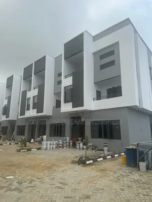 4bdrm Duplex in Osapa London Lekki for rent