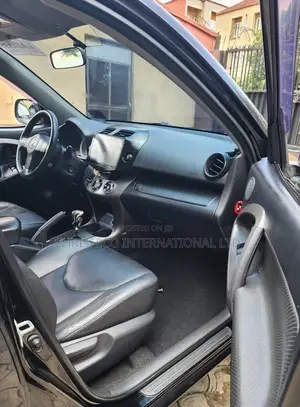 Toyota RAV4 2012 Black