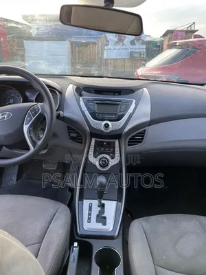 Hyundai Elantra 2011 Silver