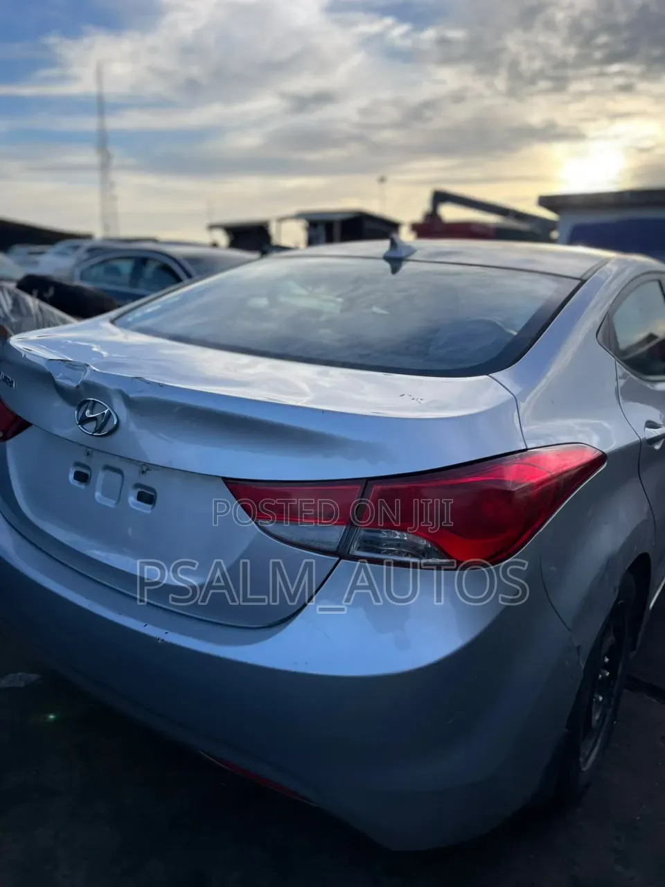 Hyundai Elantra 2011 Silver