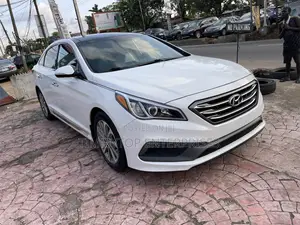 Hyundai Sonata Sport Sedan FWD (2.4L 4cyl 6A) 2016 White