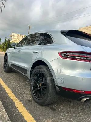 Porsche Macan Turbo 2016 Silver
