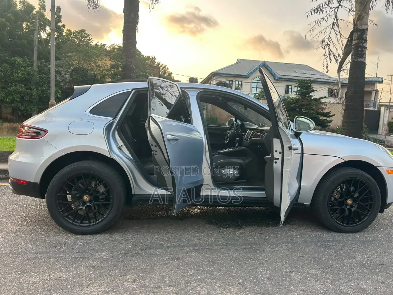 Porsche Macan Turbo 2016 Silver