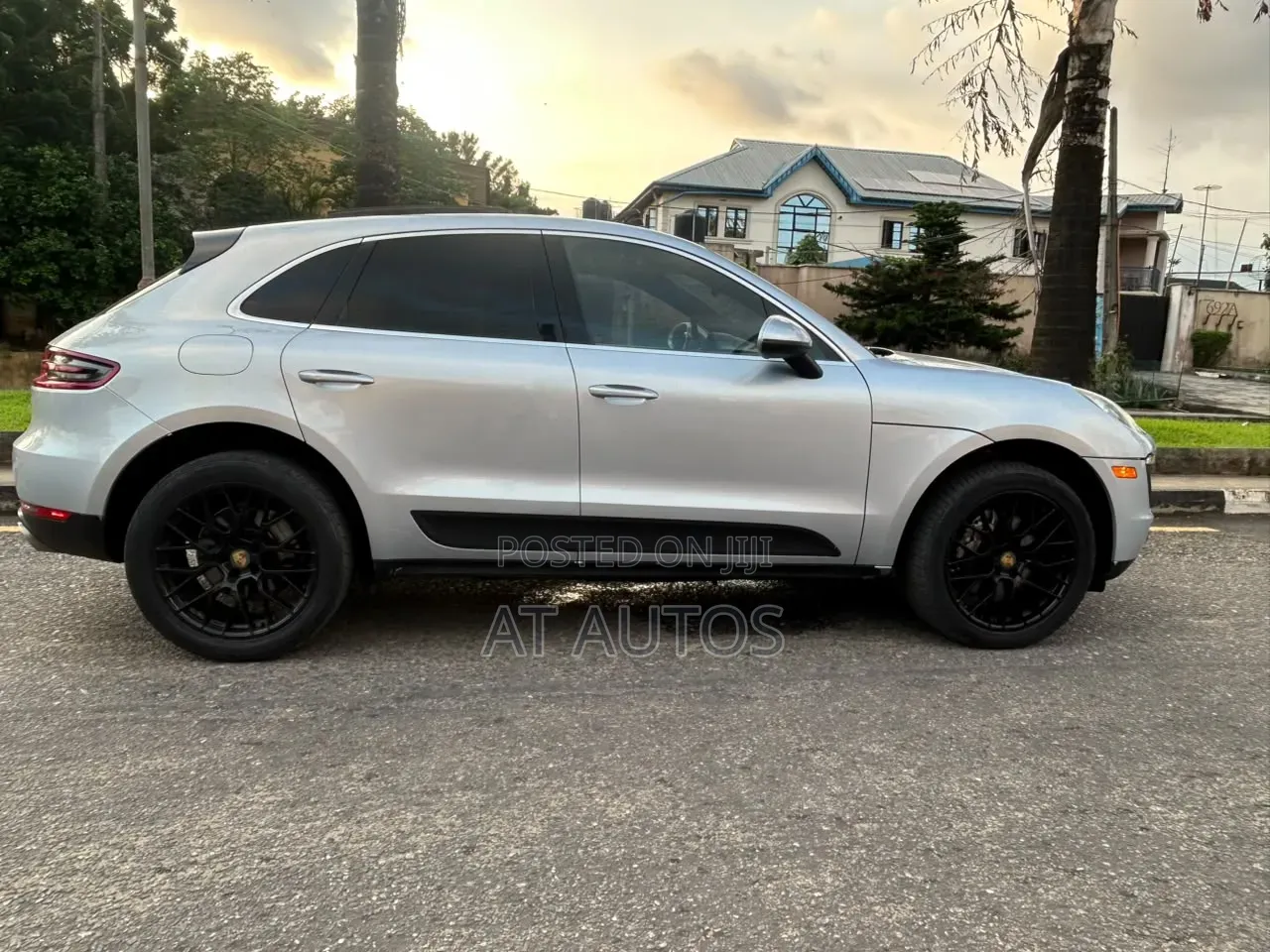 Porsche Macan Turbo 2016 Silver