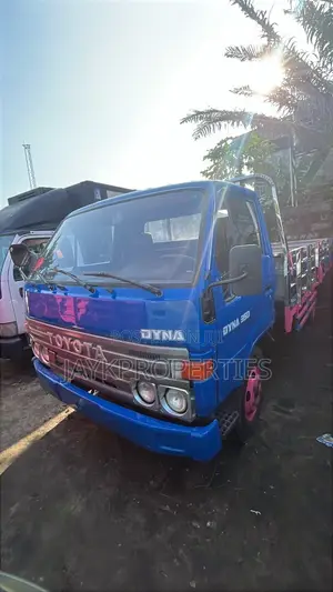 Toyota Dyna 350