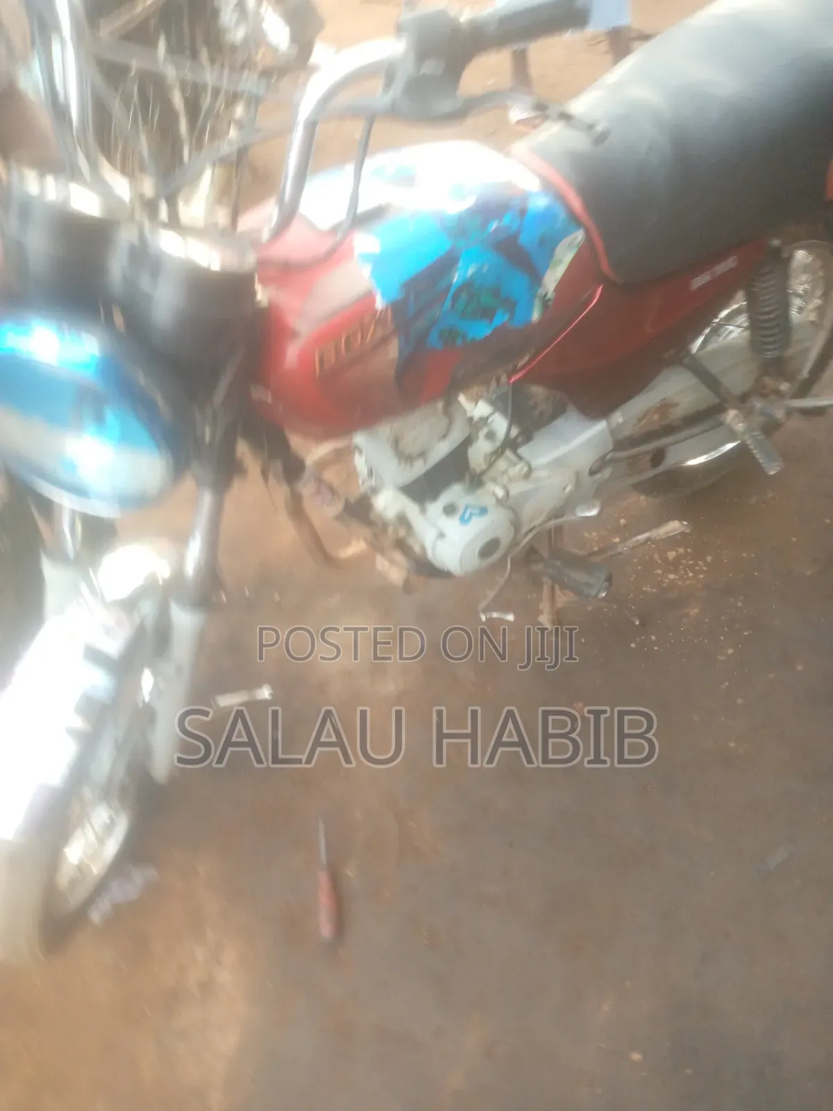 Bajaj Boxer 2022 Red