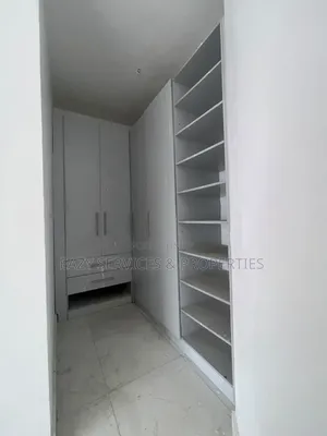 4bdrm Duplex in Seagate Estate, Ikate for rent